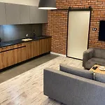 Insen Spa & Apartments, Penthouse 200M, Manufaktura, Parking