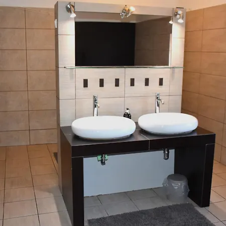 Insen & Apartments, Penthouse 200m, Manufaktura, Parking