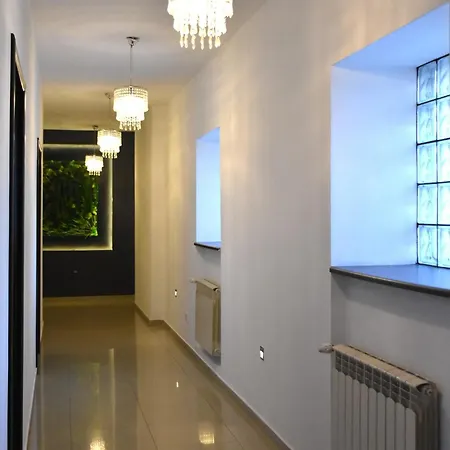 Insen & Apartments, Penthouse 200m, Manufaktura, Parking