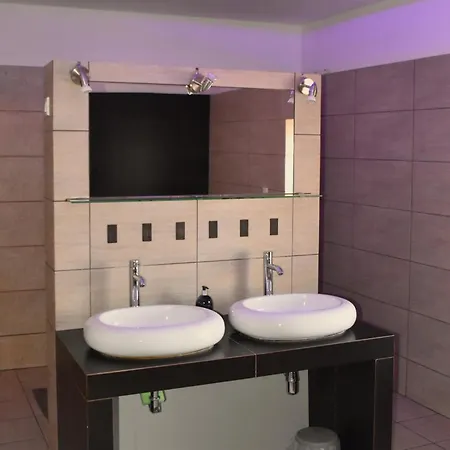 Insen & Apartments, Penthouse 200m, Manufaktura, Parking Apartamento *