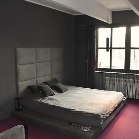 Manufaktura Bakery, Penthouse 200m, Prywatna Kamienica, Parking Strzezony לודז'