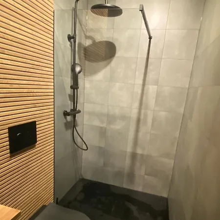 Insen & Apartments, Penthouse 200m, Manufaktura, Parking 아파트 *