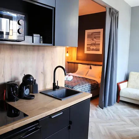 Insen & Apartments, Penthouse 200m, Manufaktura, Parking 아파트