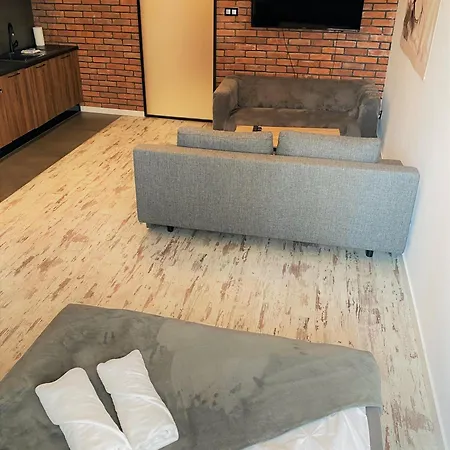 Insen & Apartments, Penthouse 200m, Manufaktura, Parking 아파트